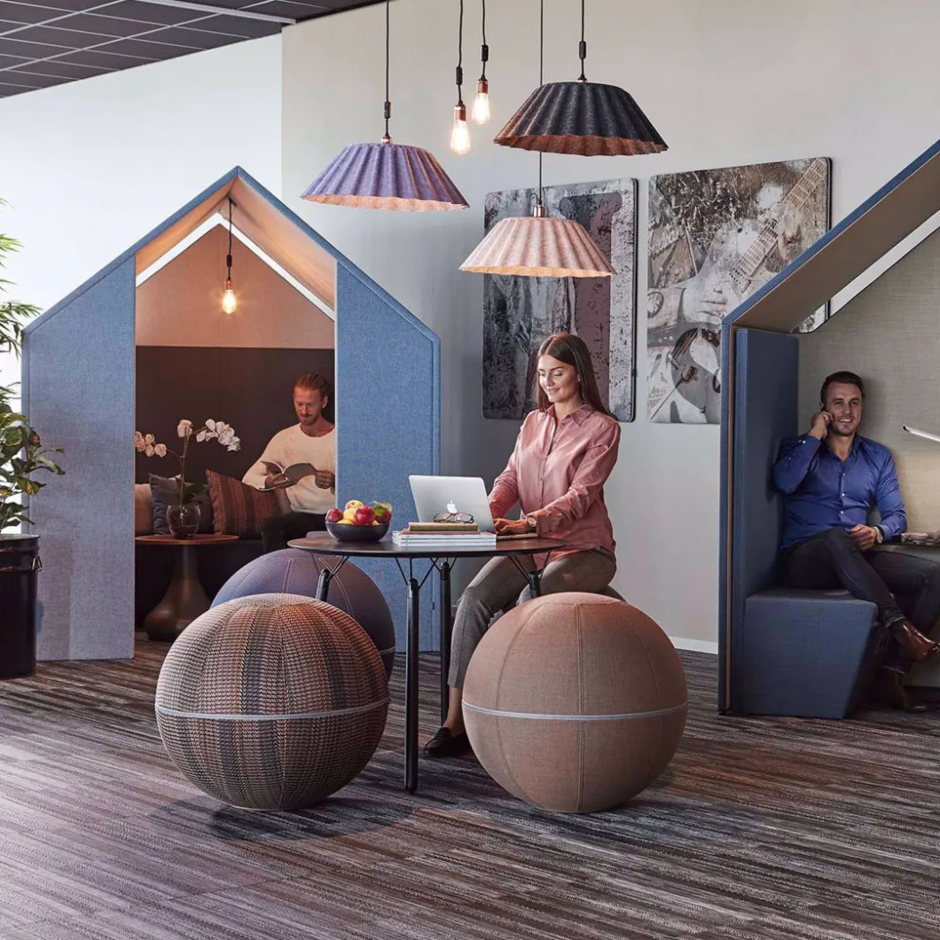 Raumsysteme^DPJ Workspace Schallabsorbierender Raum The Hut - Mit Vorderwand